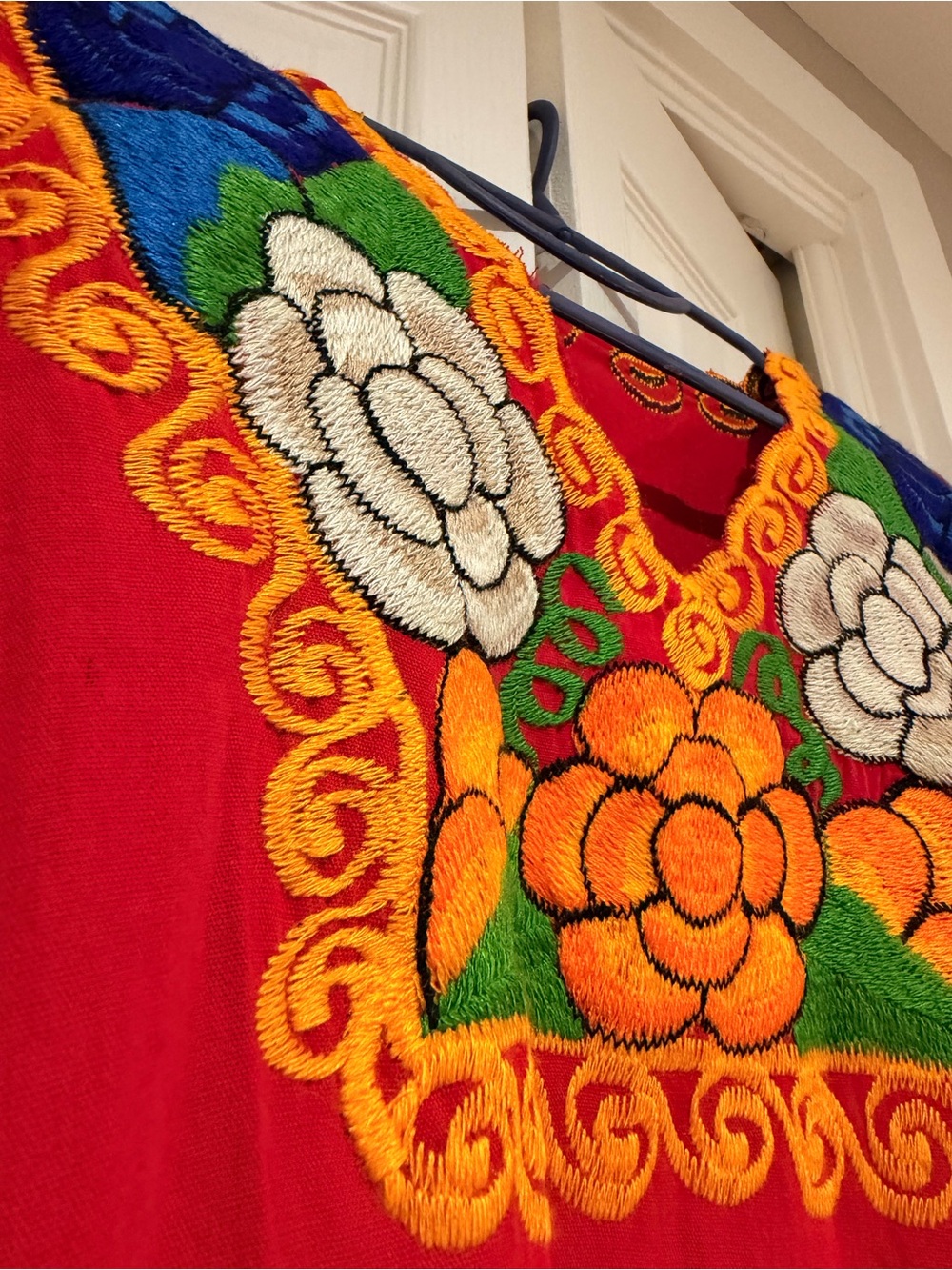 Mexican Embroidered Blouse Red Floral V-Neck Women's Top - Picture 2 of 7